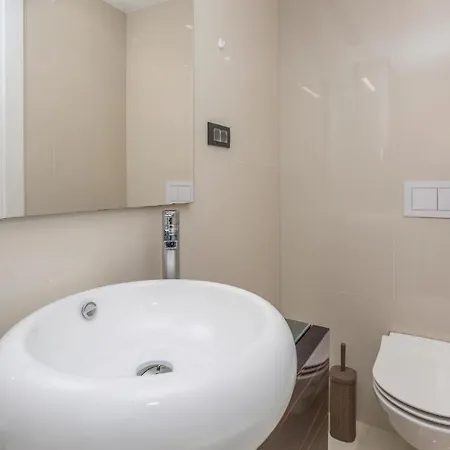 Apartment Lovely In With Wifi *