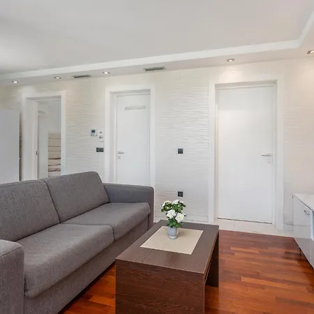 Apartment Lovely In With Wifi *