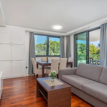 Lovely In With Wifi Apartment